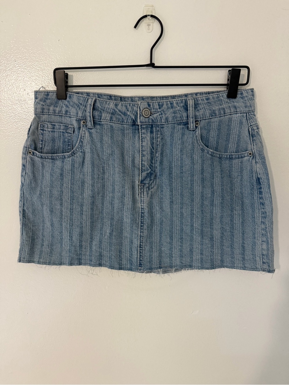 No Boundaries Light Blue Stripe Denim Mini Skirt - Women's Size Small 4-6